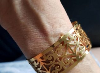 La cadena de joyería RONI KHAN ha abierto ahora un sitio web de ventas: www.ronikhan.com