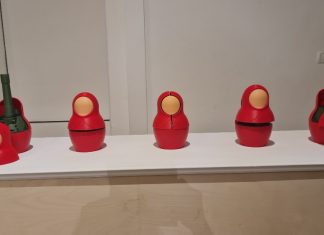 «Semana del Diseño de Jerusalém» en Beit Hansen con apasionante Show de Uri Geller.