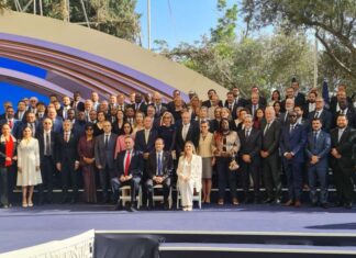 Bajo la sombra de la guerra: el Presidente y la Sra Herzog dieron una recepción por el Día de la Independencia para el cuerpo diplomático internacional