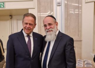 .Inauguración de la exposición «Shalva at War » en el Waldorf Astoria de Jerusalem